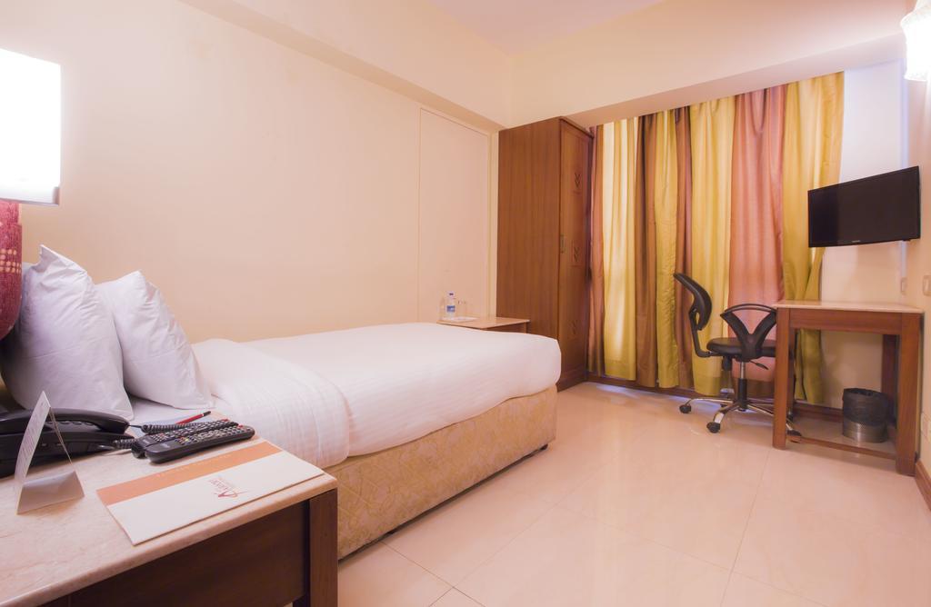 Executive Single Room,302336928:JPEG